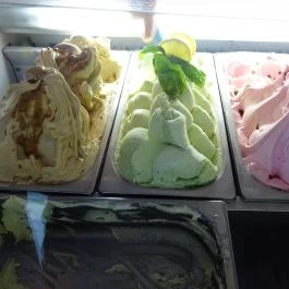 Antaludvar, Hollókő - Étel/ital