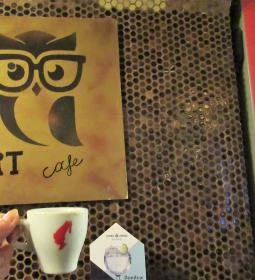 Antik Art Café Antikvárium & Kávézó