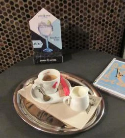 Antik Art Café Antikvárium & Kávézó