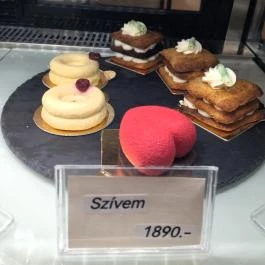 Antoinette Cafe Budapest - Étel/ital