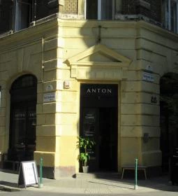 Anton Coffee & Bakery