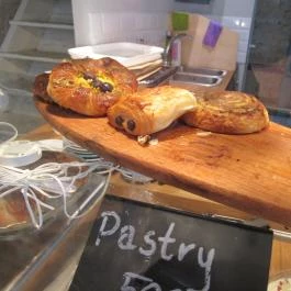 Anton Coffee & Bakery Budapest - Étel/ital