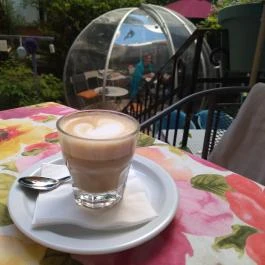 Anyám Szerint, Budapest - Étel/ital