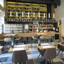 Ape Regina Budapest - Belső