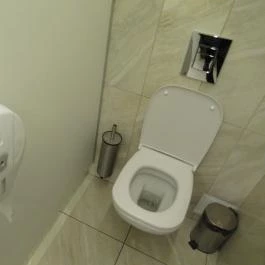 Ape Regina Budapest - Mosdó