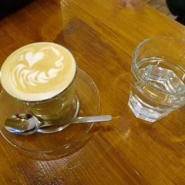 Apricot Coffee Budapest - Étel/ital