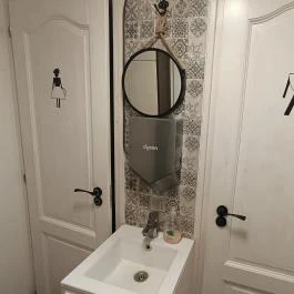 Apropó Kávézó Cegléd - Mosdó