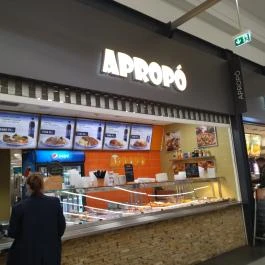 Apropó - WestEnd City Center Budapest - Belső