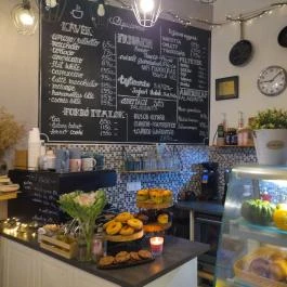 Apucome Budapest - Belső