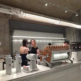 % Arabica - Király utca Budapest - Belső