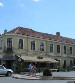 Arany Strucc Étterem