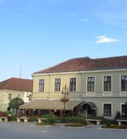 Arany Strucc Étterem