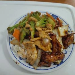 Arany Tenger Kínai Étterem Budapest - Étel/ital