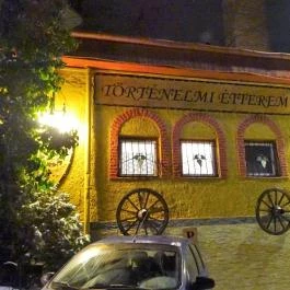 Aranykorona Történelmi Étterem & Látványpince Miskolc - Külső kép