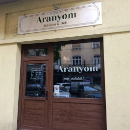 Aranyom Kávézó és Deli Budapest - Külső kép