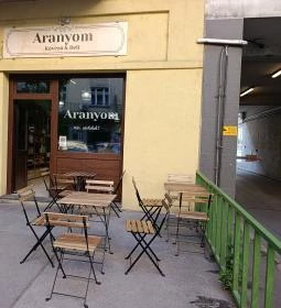 Aranyom Kávézó és Deli