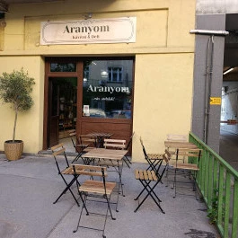 Aranyom Kávézó és Deli Budapest - Külső kép