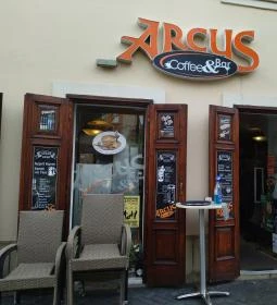 Arcus Kávézó