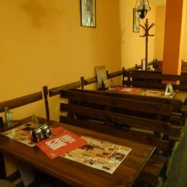 Arizona Pizzéria és Hamburgéria, Cegléd - Belső