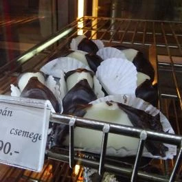 Art Cukrászda - Wesselényi utca, Budapest - Étel/ital