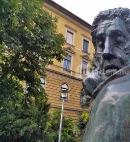 Arthur Koestler szobra