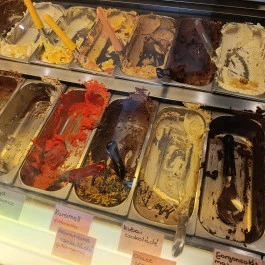 Artigiana Gelati Fagylaltozó Budapest - Étel/ital
