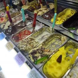 Artigiana Gelati Fagylaltozó Budapest - Étel/ital