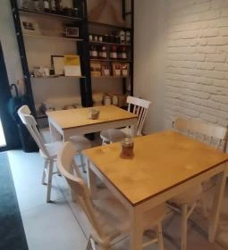 Artizán Bakery & Cafe