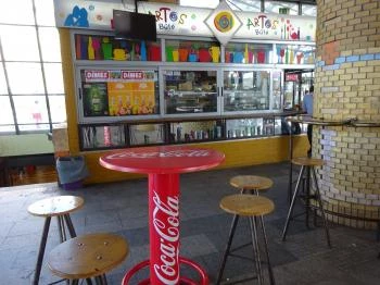 Artos Corner Büfé & Kávézó - Nyugati Pályaudvar Budapest