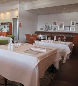 ARZ Libanoni Étterem