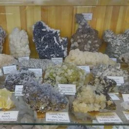 Ásványok Háza Gyöngyösoroszi - Egyéb