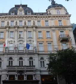 Brasserie & Atrium Étterem