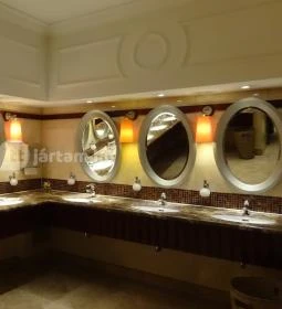 Brasserie & Atrium Étterem