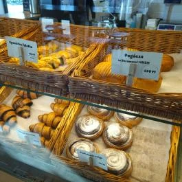 Átszálló Budapest - Étel/ital