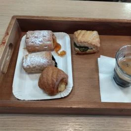 Átszálló Budapest - Étel/ital