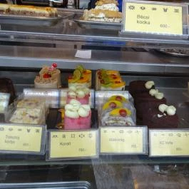 Belvárosi Auguszt Cukrászda Budapest - Étel/ital