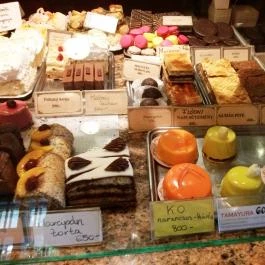 Auguszt Pavilon Budapest - Étel/ital