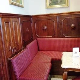 Auguszt Pavilon Budapest - Belső