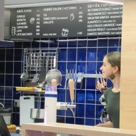 Aura Gastrocafe Budapest - Belső