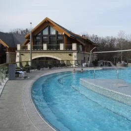 Avalon Resort & Spa Miskolctapolca - Medence/kert