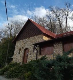 Avasi Bormúzeum és Borvendéglő