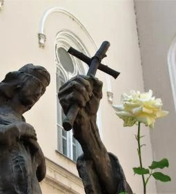 Avianoi Márk-szoborkompozíció