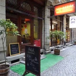 Nothing Cafe Budapest - Étel/ital