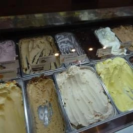 Azúr Fagylaltozó Budapest - Étel/ital