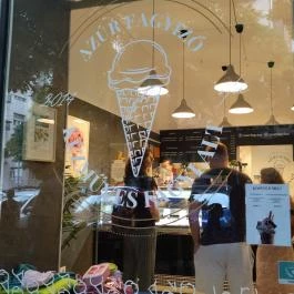 Azúr Fagylaltozó Budapest - Egyéb