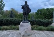 Babits Mihály szobra Budapest