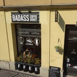Badass Coffee & Donut Budapest - Külső kép