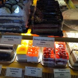 Bagaméri Cukrászda, Tata - Étel/ital