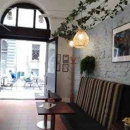 Bagoly Cafe Budapest - Belső