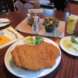 Bajor Sarok Étterem Budapest - Étel/ital